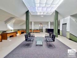 Spacious and bright office for rent in the very centre of Veliko Tarnovo