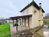 House with three bedrooms, a yard and a wonderful view for rent, in the village of Rodina, 30 minutes by car from Veliko Tarnovo 