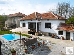 Charming renovated bungalow with a pool in the village of Maslarevo, 18 km. from the town of Polski Trambesh