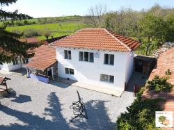 EXCLUSIVE! Spacious two-story house with a swimming pool and large yard in the village of Stefan Stambolovo, 20 min. drive from Veliko Tarnovo