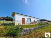 Panoramic plot with a one-story modular building in the village of Badevtsi, near the town of Elena