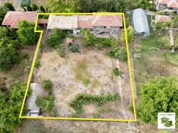 EXCLUSIVE! Spacious two-story house, with a garage and outbuildings, in the village of Strahilovo