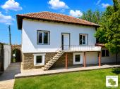 Fully renovated house, with garage and flat yard, in the village of Duskot