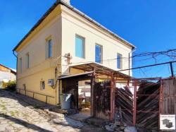 Renovated house with great panoramic view, situated in the old part of Veliko Tarnovo 