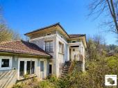 House for sale with flat yard and a stone barn in Vishovgrad village, 35 min. from Veliko Tarnovo