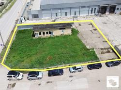 Plot of land with an industrial building for sale, in the industrial zone of the town of Polski Trambesh