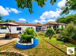 Spacious house with a large and well-arranged yard, a well and a garage, in the village of Hotnitsa, 20 minutes from Veliko Tarnovo