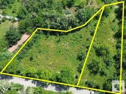 Two adjacent, regulated plots of land for sale in the village of Balvantsite, 25 minutes from Veliko Tarnovo