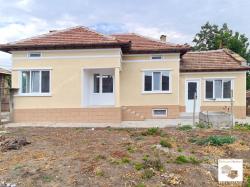 Renovated house with a flat yard, a well and an outbuilding in the village of Polski Senovets, only 35 min. from Veliko Tarnovo