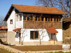 Полностью меблированный дом маленькой и спокойной деревне Паскалевец, в 28 км от Велико Тырново