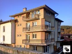Two-bedroom apartment in an attractive village close to Veliko Tarnovo