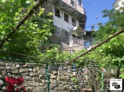 House with a yard located in the historical part of Veliko Tarnovo