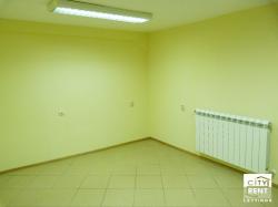 Unfurnished studio for rent located in the top center of Veliko Tarnovo