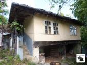 Two-storey house with 6 000 sq.m. land set in a picturesque small village close to Gabrovo