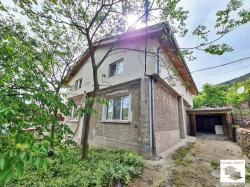 Two-storey house with yard and garage located in the historical part of Veliko Tarnovo