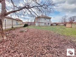 Plot of land with a small building in a well developed village, 10-minute drive away from Veliko Tarnovo!