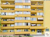 Малък апартамент в саниран блок, в кв. Чолаковци, град Велико Търново