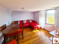 Southern house floor for sale with panoramic view in the old part of Veliko Tarnovo