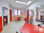 Меблированная парикмахерская в аренду, расположенная в центре Горна Оряховица