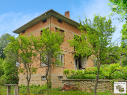 Property in a picturesque mountainous village, 30 min. drive from Veliko Tarnovo!