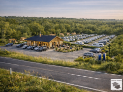 Large, regulated plot of land with southern exposure in an attractive resort village of Voneshta Voda