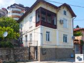 Two-bedroom house floor with a yard in the central part of Veliko Tarnovo