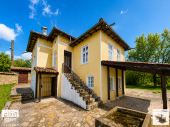 House with three bedrooms, a yard and a wonderful view for rent, in the village of Rodina, 30 minutes by car from Veliko Tarnovo 