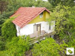 Two-storey house with garage and summer kitchen in the village of Mindya, only 20 minutes by car from Veliko Tarnovo