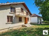 Two houses in one property, with a flat yard and a stone barn, in the village of Balvan, only 15 min. by car from Veliko Tarnovo