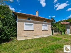 Partially renovated house for sale in Dobromirka village, 30 min. drive from Veliko Tarnovo